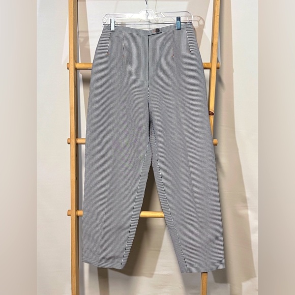 HARVE BENARD COLLECTION Navy and white striped pants‎ size 8. - Picture 1 of 10